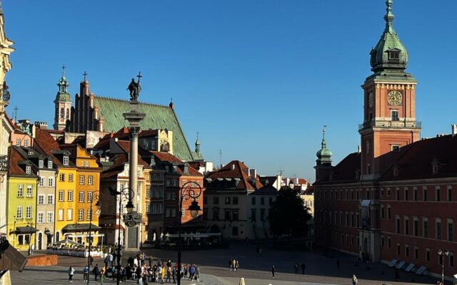 58F55DB9-AAFA-4FF5-8FC5-17DA6B3F6821