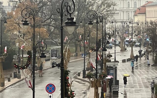 Widok z balkonu Radia Wnet, 10.11.2022 r., godz.: 8:00 | fot.: Krzysztof Skowroński