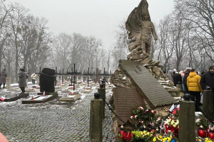 Pomnik Szymona Wizunasa Szydłowskiego na Cmentarzu Łyczakowskim we Lwowie