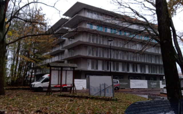 Budynek mieszkalny na obszarze chronionym Półwyspu Helskiego | Fot. Stefan Truszczyński