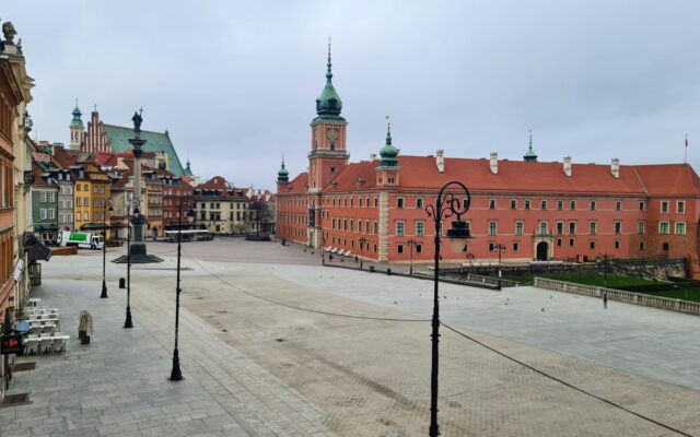 Stare Miasto o poranku, Zamek Królewski